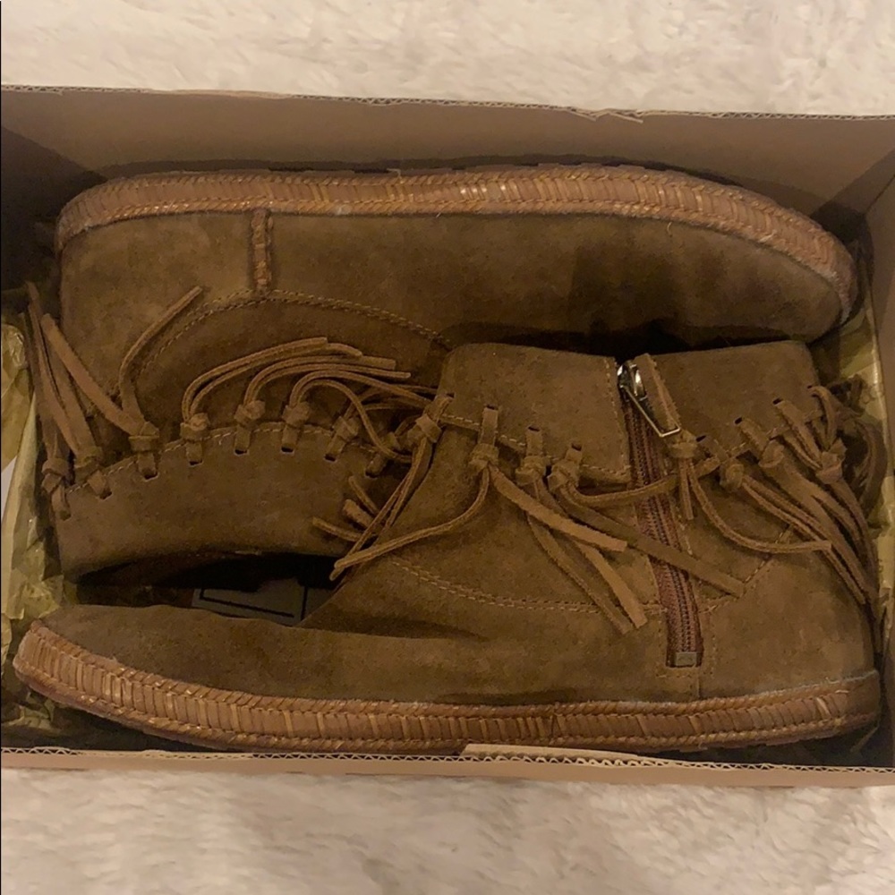 Ugg Shenendoah Fringe Bootie